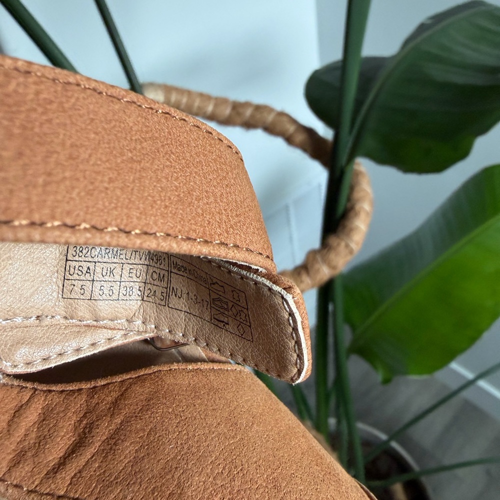 Vionic 382 Carmel tan suede strappy heels heeled sandals - Picture 4 of 8